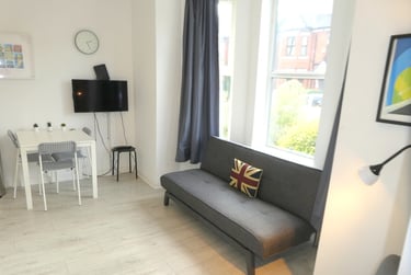1 bed flat, Everett Road, Withington, Manchester, M203DZ - Image 1
