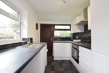 4 bed house, Lees Hall Crescent, Fallowfield, Manchester, M146YA - Image 3