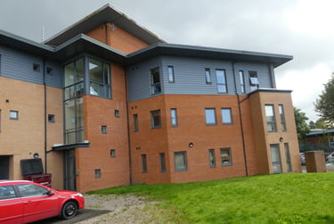 3 bed flat, Plymouth Grove, Longsight, Manchester, M130LX - Image 1