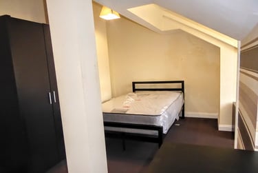 6 bed house, Grecian Street North, Charlestown, Salford, M72JR - Image 14