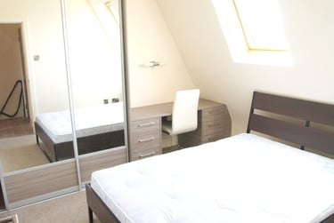 3 bed flat, Park Crescent, Victoria Park, Manchester, M145DU - Image 4