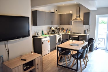 1 bed house, Broadhurst Street, Cheadle, Manchester, SK38JH - Image 1