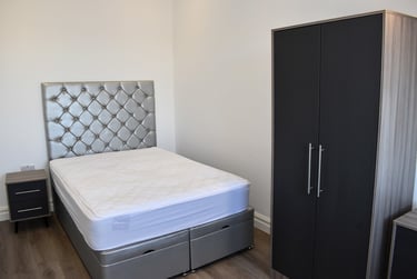 1 bed flat, Wilmslow Road, Withington, Manchester, M203BW - Image 13