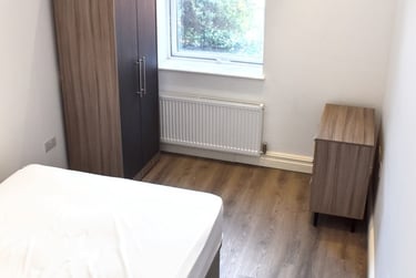 1 bed flat, Wilmslow Road, Withington, Manchester, M203BW - Image 5