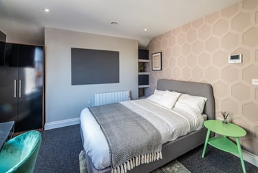 1 bed studio, Derby Road, Arboretum, Nottingham, NG15FB - Image 2
