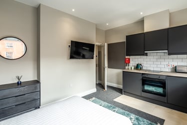 1 bed studio, Derby Road, Arboretum, Nottingham, NG15FB - Image 1