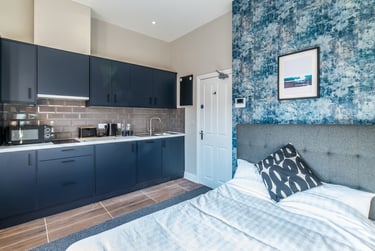 1 bed studio, Derby Road, Arboretum, Nottingham, NG15FB - Image 1