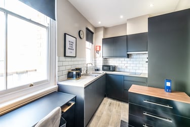 1 bed studio, Derby Road, Arboretum, Nottingham, NG15FB - Image 3