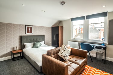 1 bed studio, Derby Road, Arboretum, Nottingham, NG15FB - Image 1