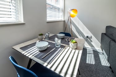 2 bed flat, North Sherwood Street, Nottingham, NG14FJ - Image 2