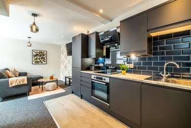 2 bed flat, North Sherwood Street, Nottingham, NG14FJ - Image 3