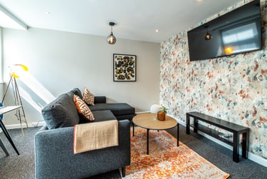 2 bed flat, North Sherwood Street, Nottingham, NG14FJ - Image 4