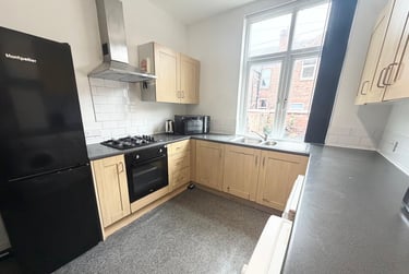 9 bed house, Lausanne Road, Withington, Manchester, M203EU - Image 4