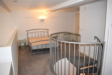 1 bed flat, Whitworth Street West, Chorlton on Medlock, Manchester, M15EA - Image 11
