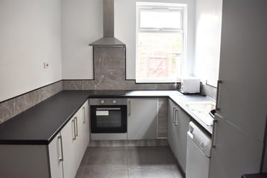 3 bed house, Monton Street, Rusholme, Manchester, M144LS - Image 2