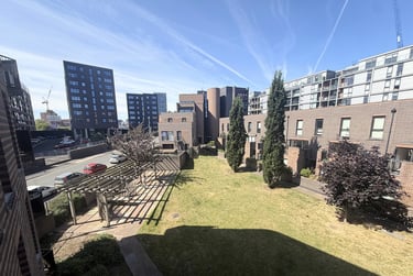 2 bed flat, New Union Street, Manchester, M46BW - Image 10