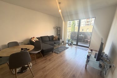 2 bed flat, New Union Street, Manchester, M46BW - Image 2