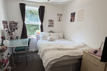 3 bed flat, Wilbraham Road, Fallowfield, Manchester, M146JS - Image 1