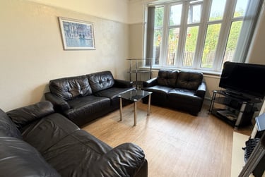 1 bed house, Caxton Road, Fallowfield, Manchester, M146FF - Image 2