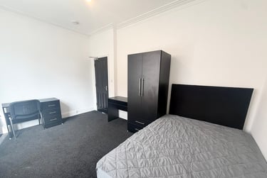 3 bed house, Suffolk Street, Charlestown, Salford, M66DU - Image 4