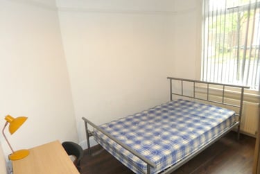 3 bed house, St. Ives Road, Rusholme, Manchester, M145NH - Image 2