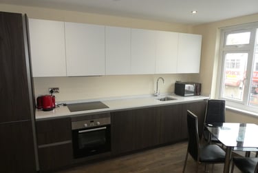 4 bed flat, Aspinall Street, Rusholme, Manchester, M145UD - Image 2