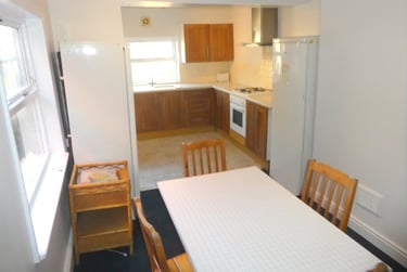 4 bed house, Monton Street, Rusholme, Manchester, M144LS - Image 4