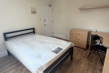 6 bed house, Mornington Crescent, Fallowfield, Manchester, M146DE - Image 2