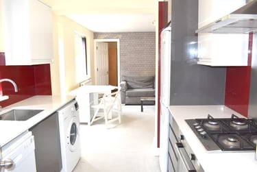 6 bed house, Mornington Crescent, Fallowfield, Manchester, M146DE - Image 4