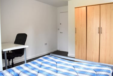 3 bed flat, Plymouth Grove, Longsight, Manchester, M130LX - Image 8