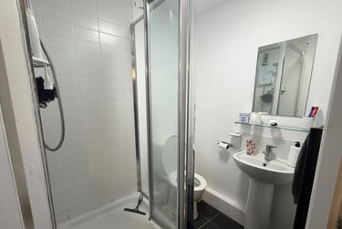 3 bed flat, Plymouth Grove, Longsight, Manchester, M130LX - Image 10