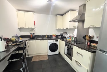 4 bed flat, Plymouth Grove, Longsight, Manchester, M130LX - Image 10