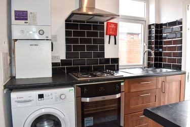 3 bed house, Carlton Avenue, Rusholme, Manchester, M147NL - Image 2