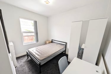 4 bed house, Monton Street, Rusholme, Manchester, M144LS - Image 2