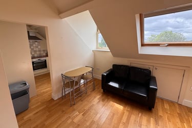 2 bed flat, Wenlock Terrace, Grange Garth, York, YO104DU - Image 4