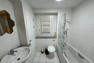 3 bed flat, Fulford Place, Grange Garth, York, YO104FE - Image 9