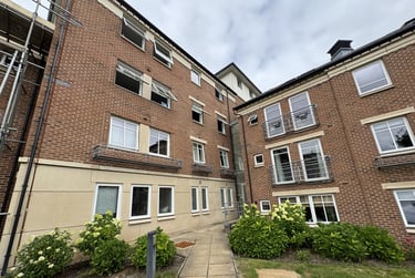 3 bed flat, Fulford Place, Grange Garth, York, YO104FE - Image 2