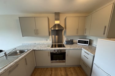 3 bed flat, Fulford Place, Grange Garth, York, YO104FE - Image 4