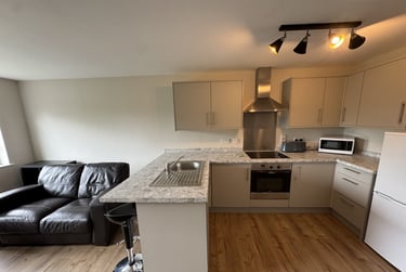 3 bed flat, Fulford Place, Grange Garth, York, YO104FE - Image 5