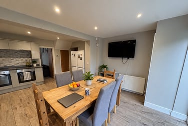 7 bed house, Ingleborough Avenue, Tang Hall, York, YO103SA - Image 2