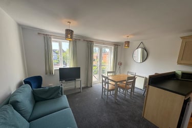 2 bed flat, Huntington Road, Clifton, York, YO319BW - Image 1