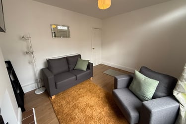 2 bed house, Brownlow Street, The Groves, York, YO318LW - Image 2