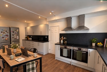 8 bed house, Millfield Lane, Layerthorpe, York, YO103AL - Image 2