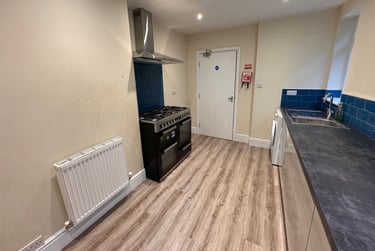 1 bed house, East Parade*, The Groves, York, YO317YJ - Image 3