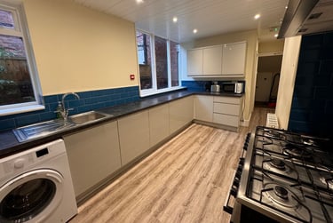 1 bed house, East Parade*, The Groves, York, YO317YJ - Image 1