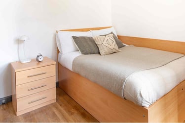 Bronze Double Room - Image 1