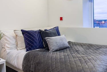 Platinum Studio - Image 1