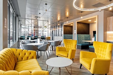 Superior En Suite Plus at Coppergate, 17–18 The Kingsway, City Centre, Swansea, SA15JZ - Image 1