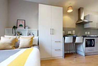 Premium Studio at Centro House, Wellgreen Place, City Centre, Stirling, FK82EG - Image 1