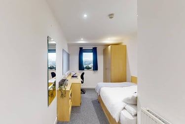 Classic Ensuite Plus - Image 1